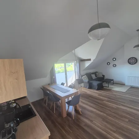 U Ewki Lägenhet Rdzawka